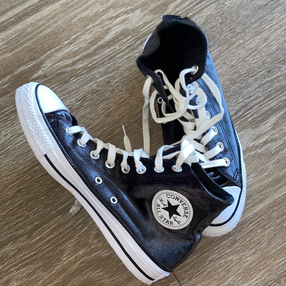 Black velvet converse